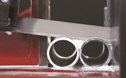 遵义锯切金属材料时出现卡带锯条原因以及处理方法？