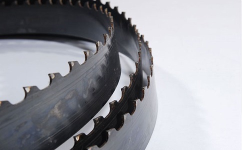 遵义撞击材料中的硬点，会给带锯条带来哪些损伤？